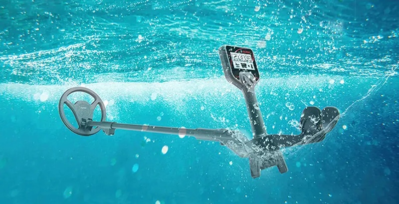 Nokta 1st Swing Metal Detector - Underwater and Waterproof Detector